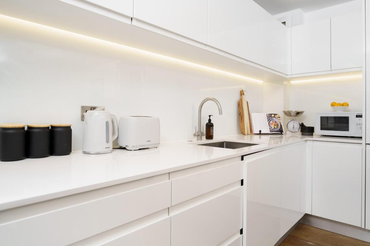 Aircon 2 Bedr, 3 Beds, 2 Bath Covent Garden, Subway Apartment London Ngoại thất bức ảnh