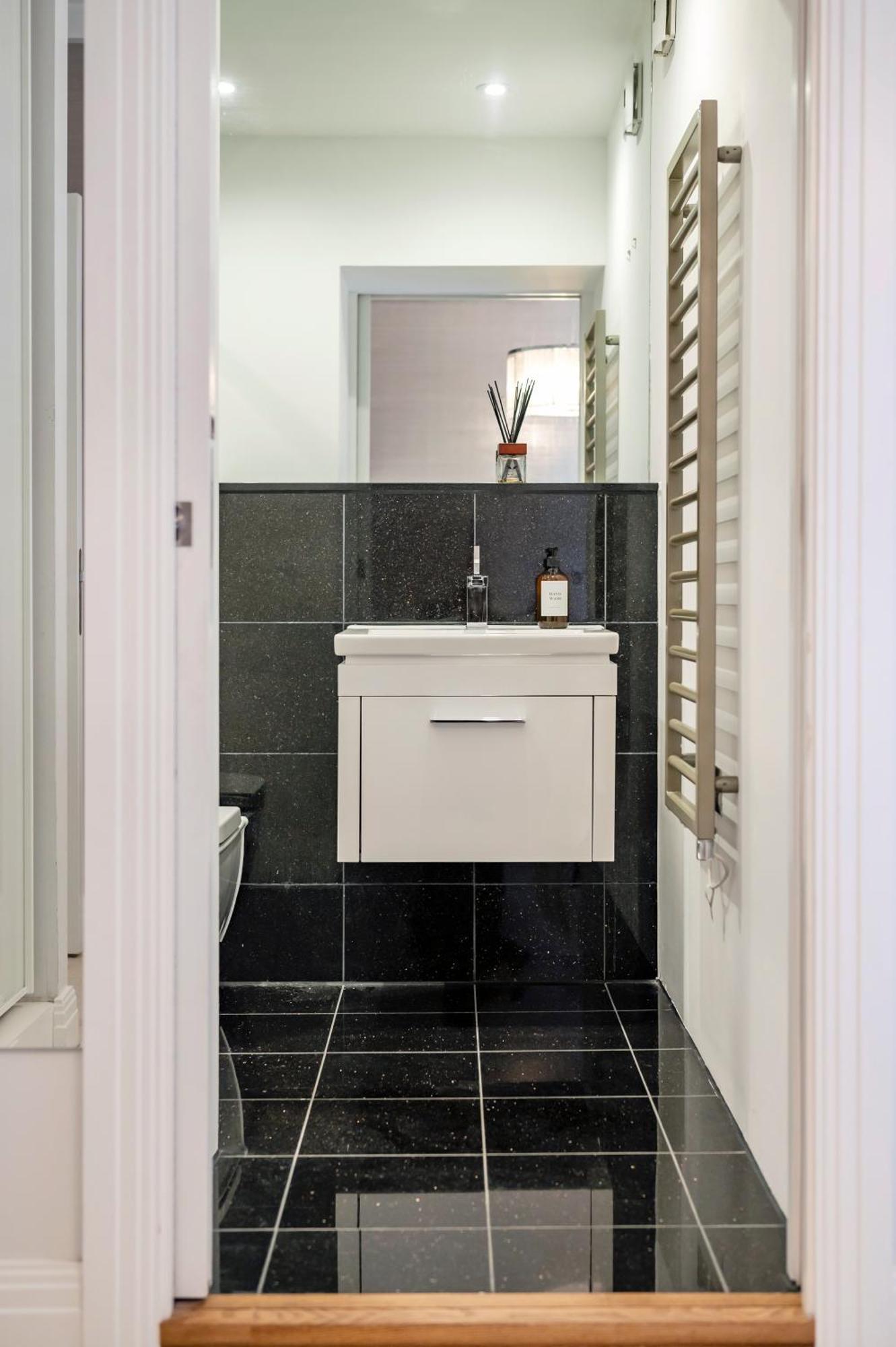 Aircon 2 Bedr, 3 Beds, 2 Bath Covent Garden, Subway Apartment London Ngoại thất bức ảnh