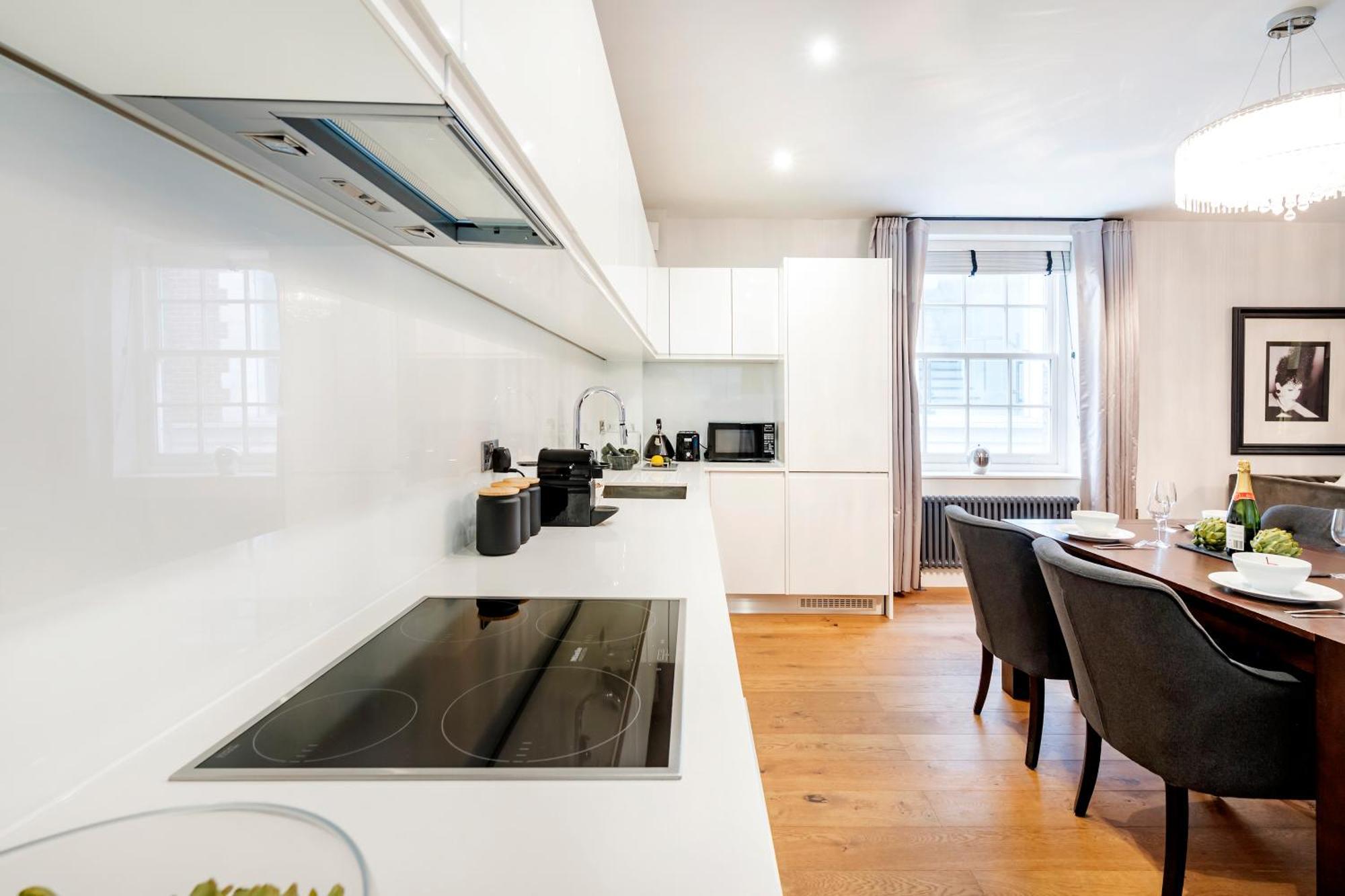 Aircon 2 Bedr, 3 Beds, 2 Bath Covent Garden, Subway Apartment London Ngoại thất bức ảnh
